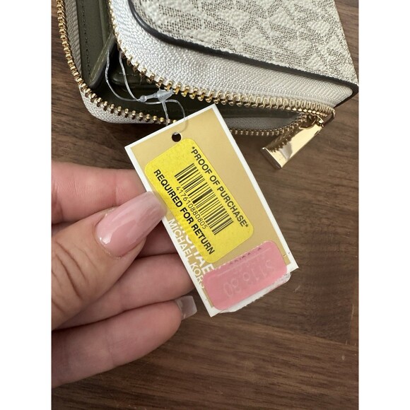 Michael Kors Jet Set Large Travel Continental Wallet Sage/Olive NWT - Picture 7 of 7